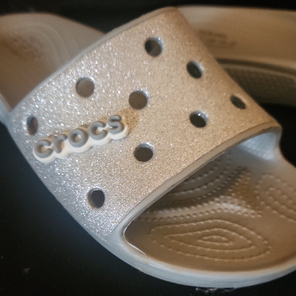 CROCS Kids Glitter Slide Sandals in Shimmering Silver